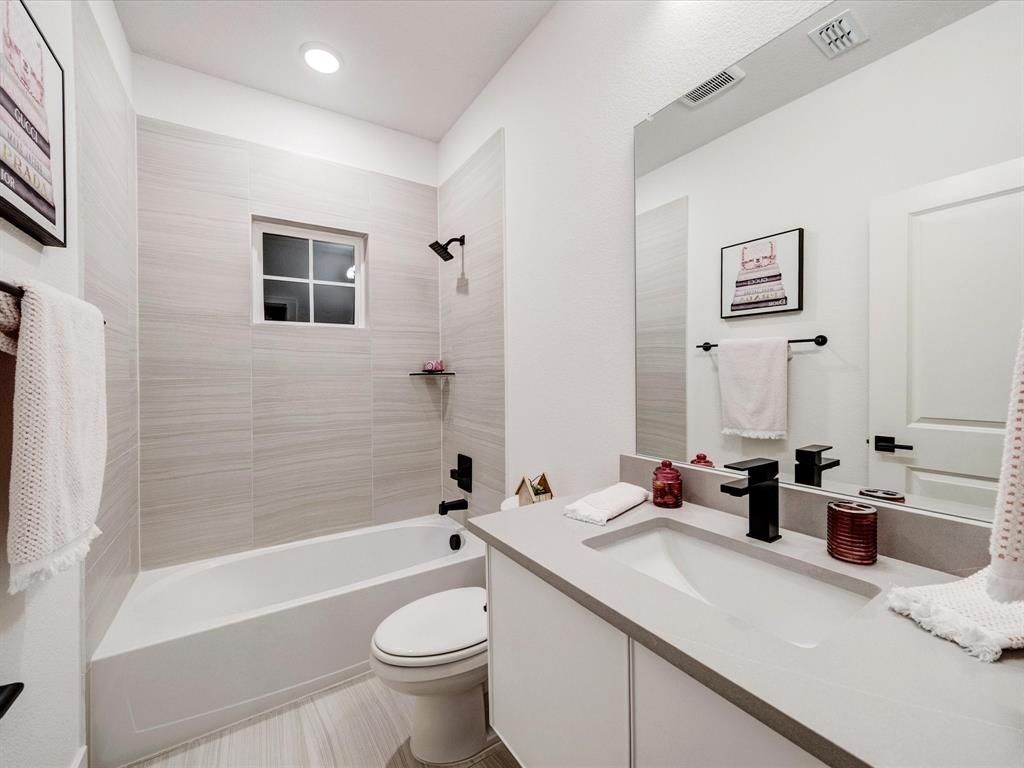 Royal Court - Residential