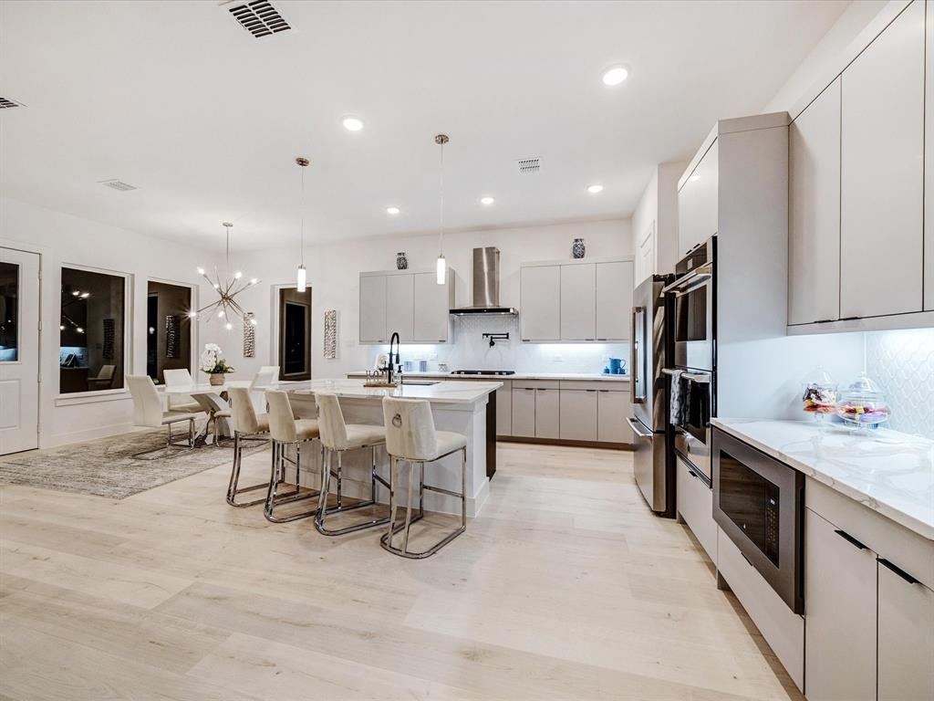 Royal Court - Residential