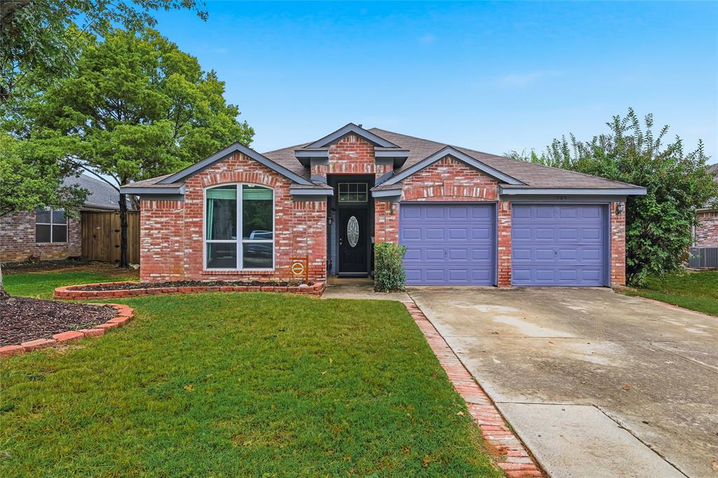763 Winding Oak Bend