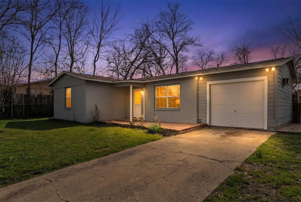 1112 E Mitchell Street