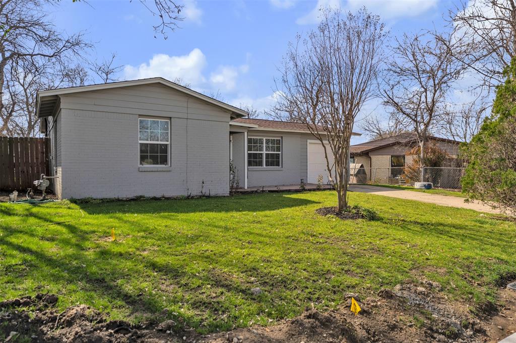 1112 E Mitchell Street