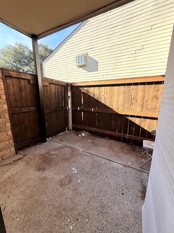 Oaks On The Lane Condo Ph 02 - Residential Lease