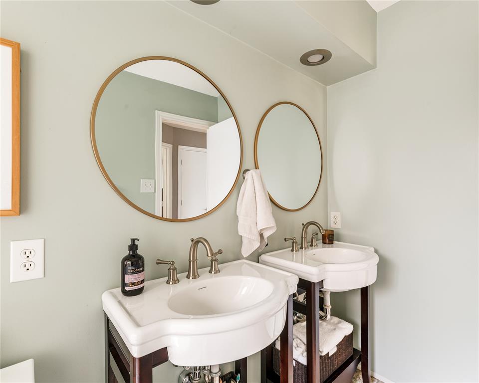 Central Park East - Residential