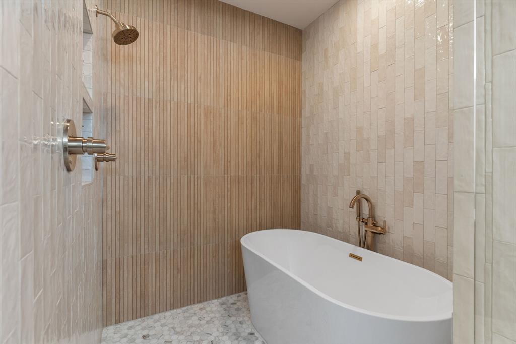 Nineteen Gilbert Condo - Residential