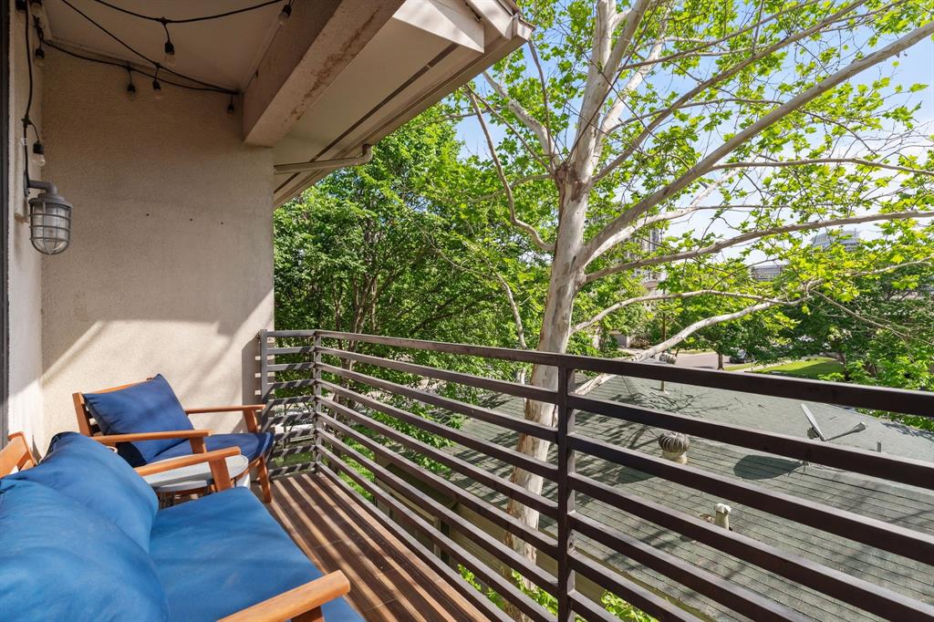 Nineteen Gilbert Condo - Residential