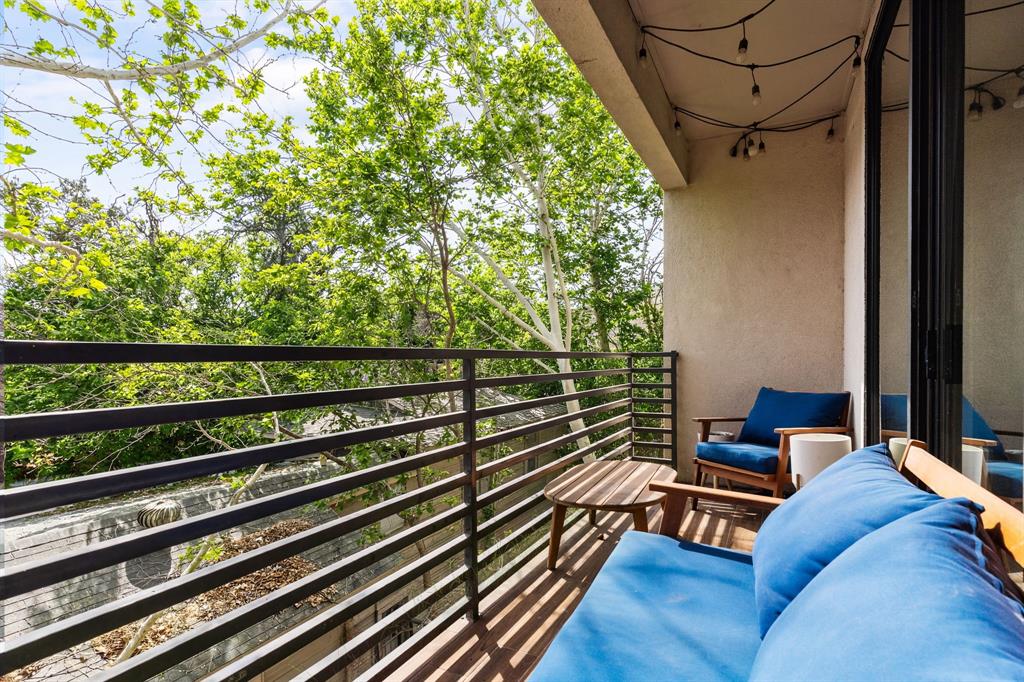 Nineteen Gilbert Condo - Residential