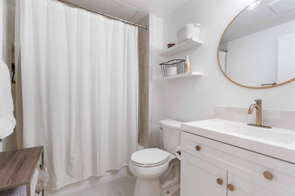 Nineteen Gilbert Condo - Residential