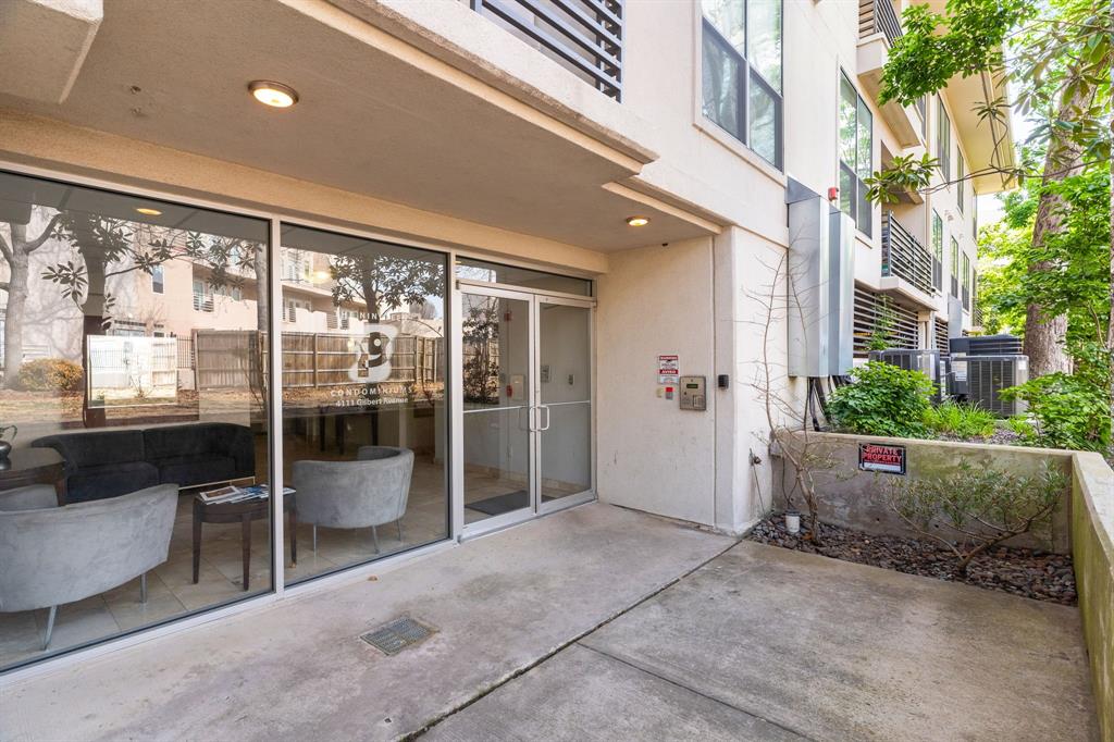 Nineteen Gilbert Condo - Residential