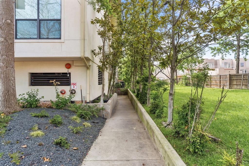 Nineteen Gilbert Condo - Residential