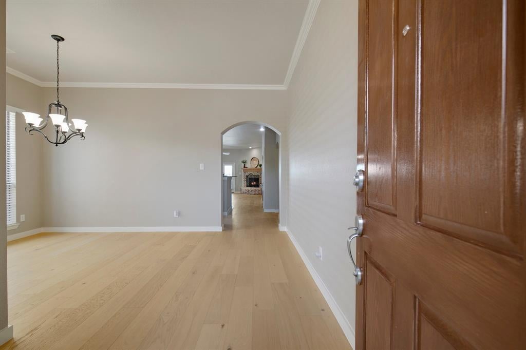 6512 Canyon Crest Drive