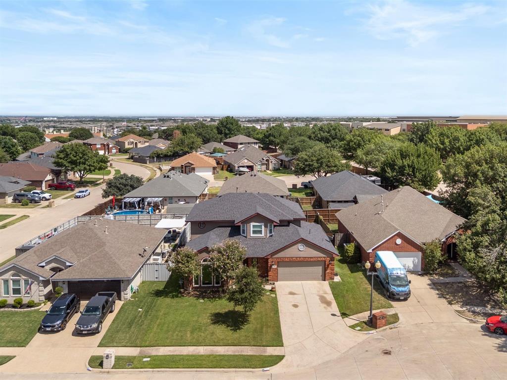 905 Saybrook Court
