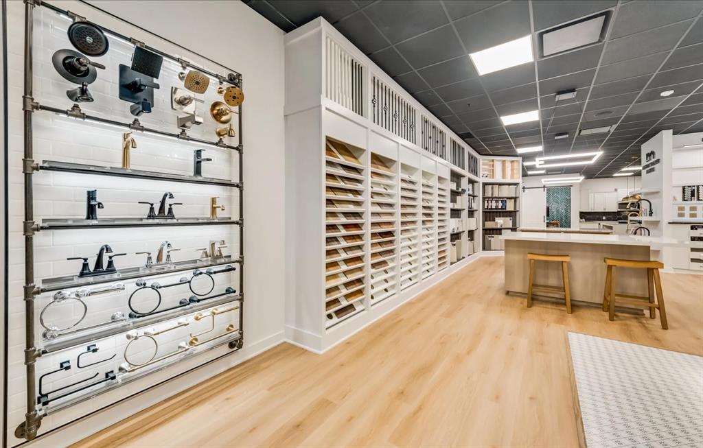 The Oaks - Residential