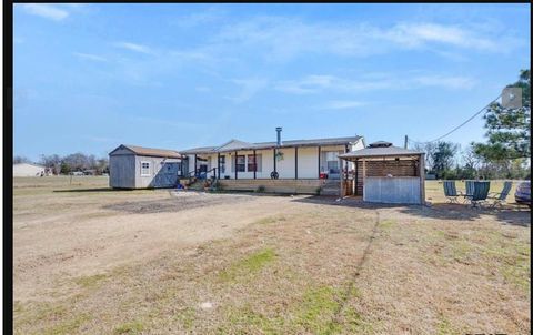 Photo of 865 County Road 3534 Road, Saltillo, TX 75478 (MLS # 21236833)