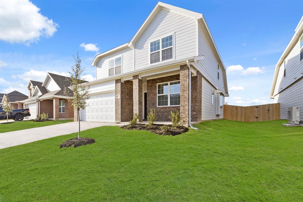 1136 Wingjet Way