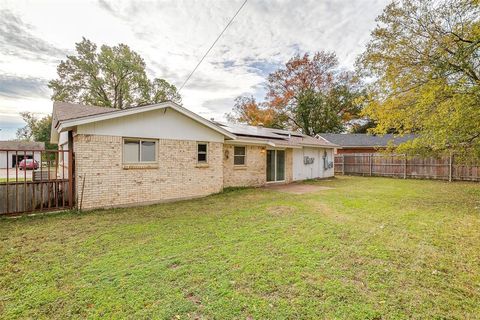 A home in Burleson