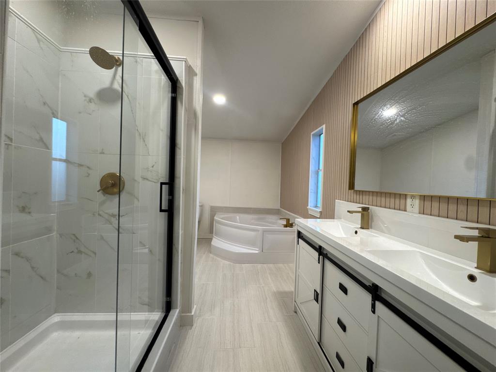 1208 Casa Lane