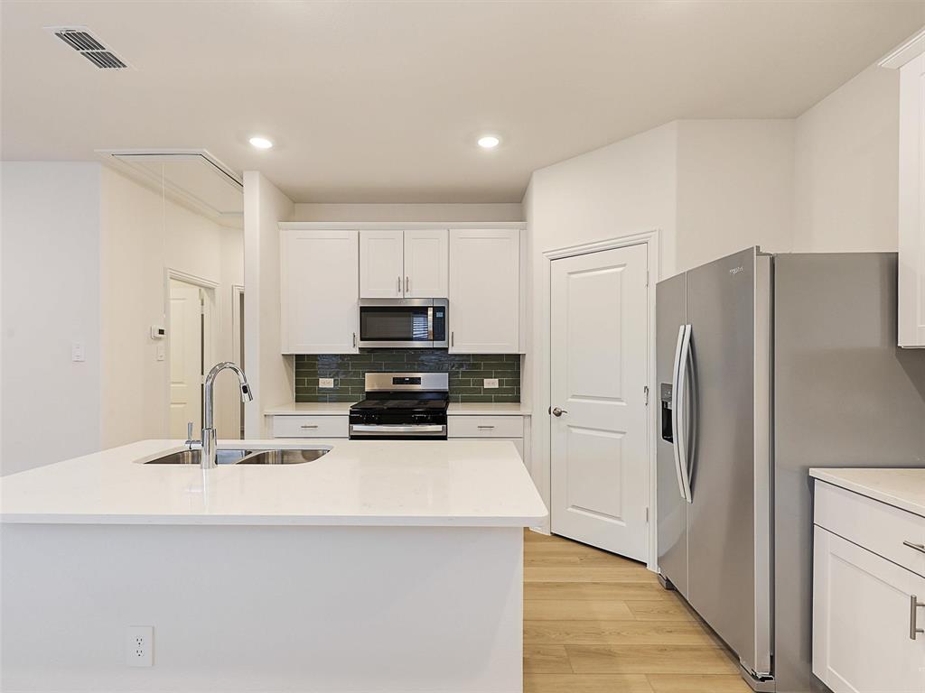 Eastridge 40 - Residential Lease