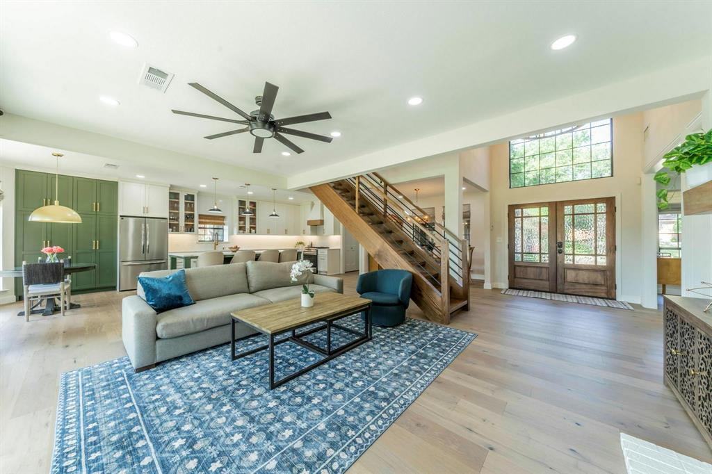 1400 Lakewood Drive