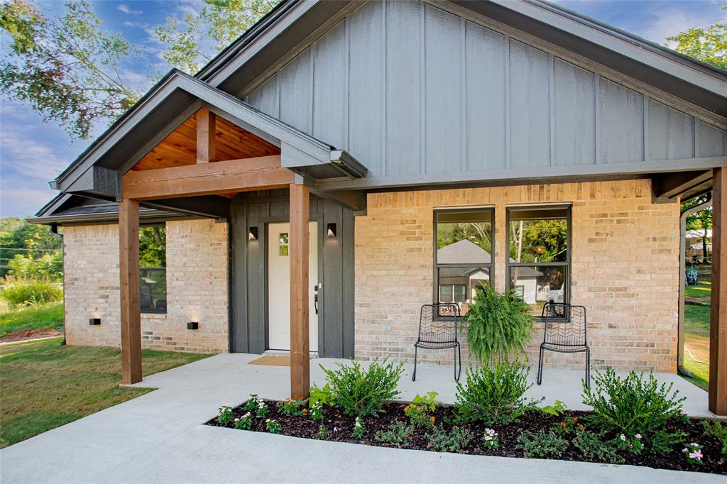 405 Short Street