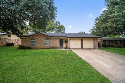 2606 Kingston Street Arlington TX 76015