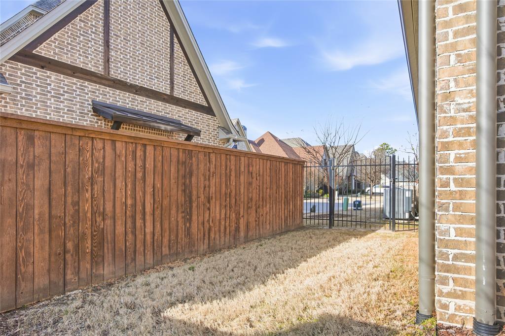 Cross Pointe - Residential