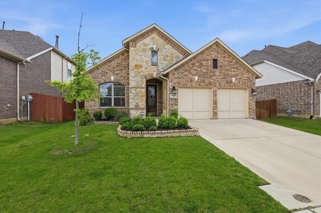 14821 Cedar Flat Way