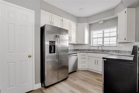 Tiny photo for 6701 Johns Court, Arlington, TX 76016 (MLS # 21198458)