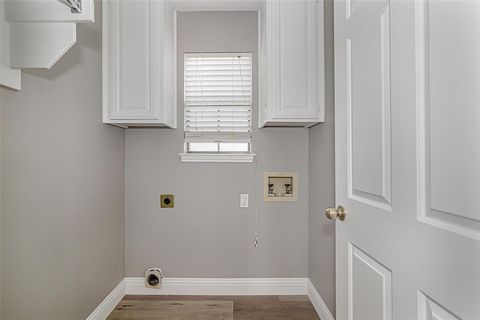 Tiny photo for 6701 Johns Court, Arlington, TX 76016 (MLS # 21198458)