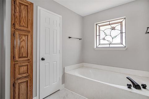 Tiny photo for 6701 Johns Court, Arlington, TX 76016 (MLS # 21198458)