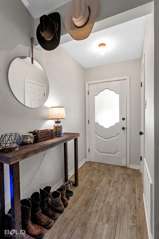 5302 Goldenrod Circle