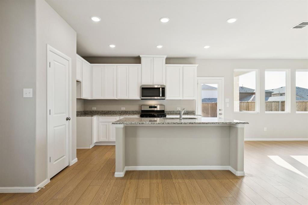 920 Santa Lucia Drive