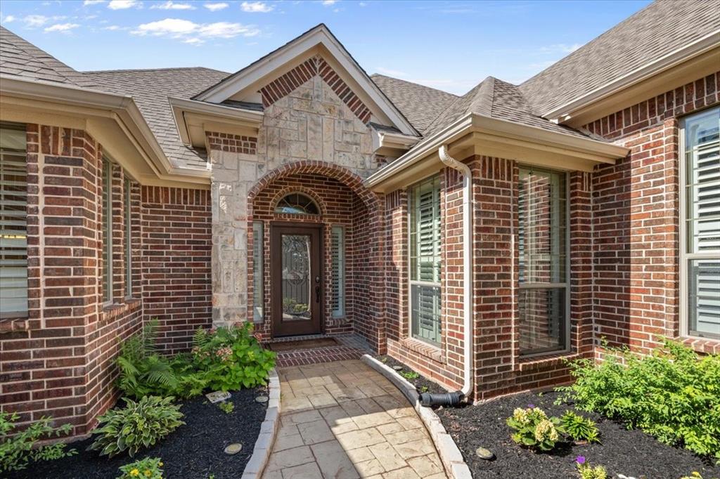 4932 Ridge Circle