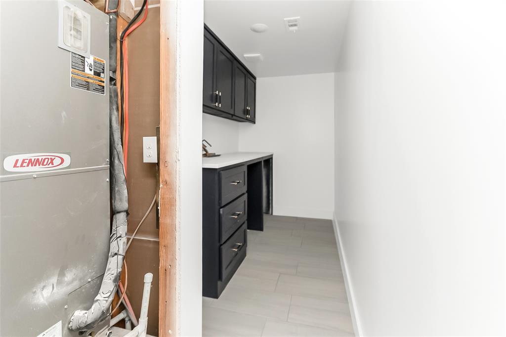 Holloway Add - Residential Lease