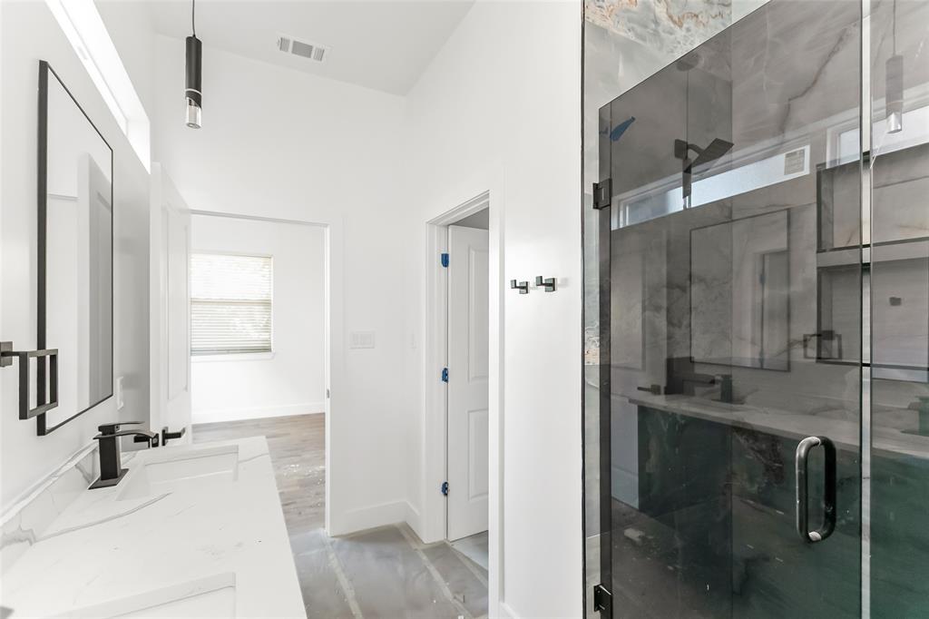 Holloway Add - Residential Lease