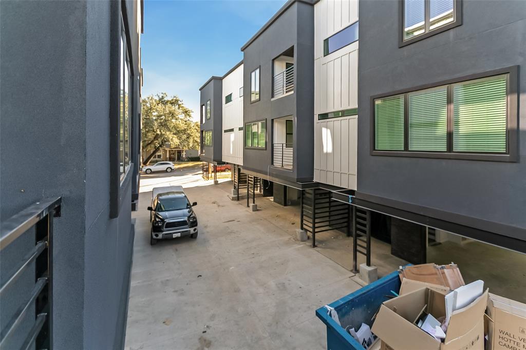 Holloway Add - Residential Lease