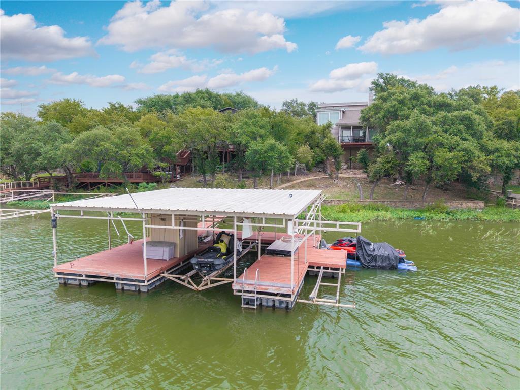 201 Cove Circle