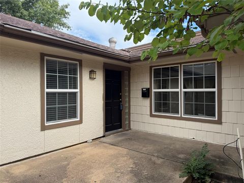 811 Pebble Beach Drive Garland TX 75043