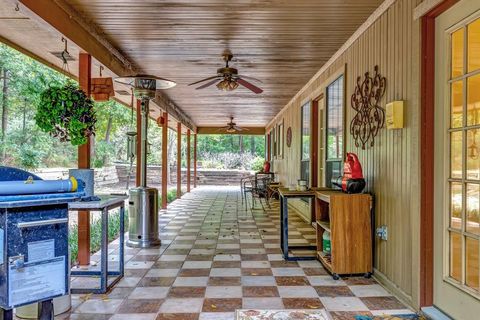 A home in De Cordova