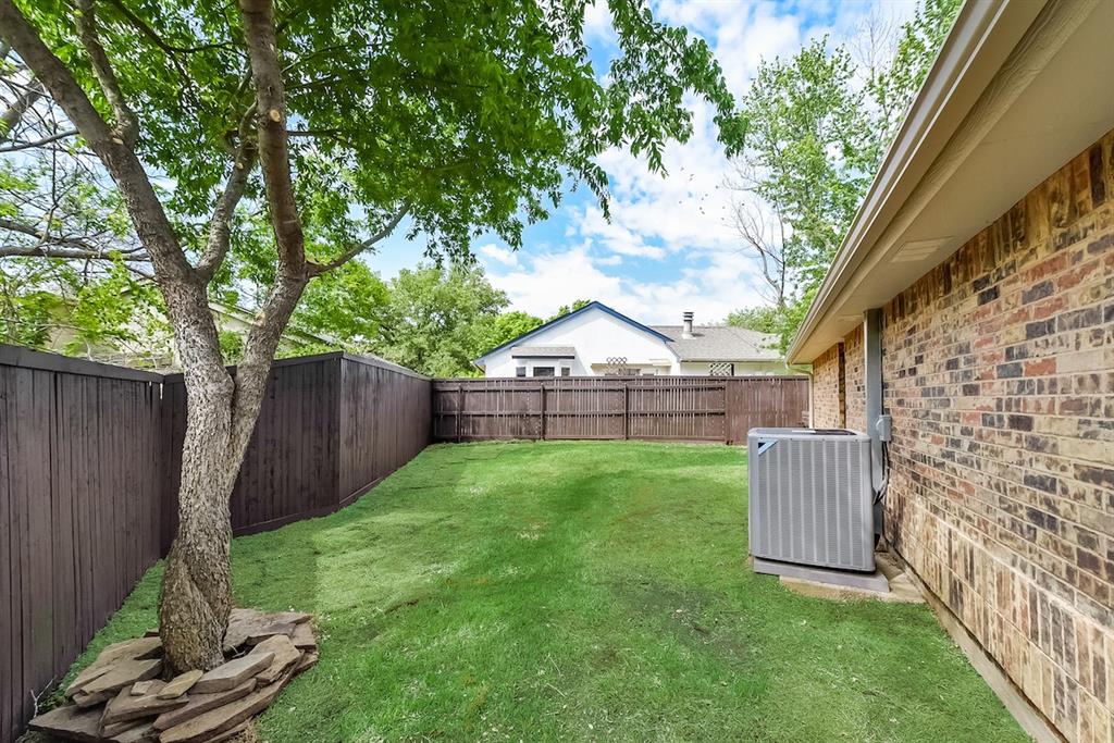 Collin Square Ph I - Residential Lease