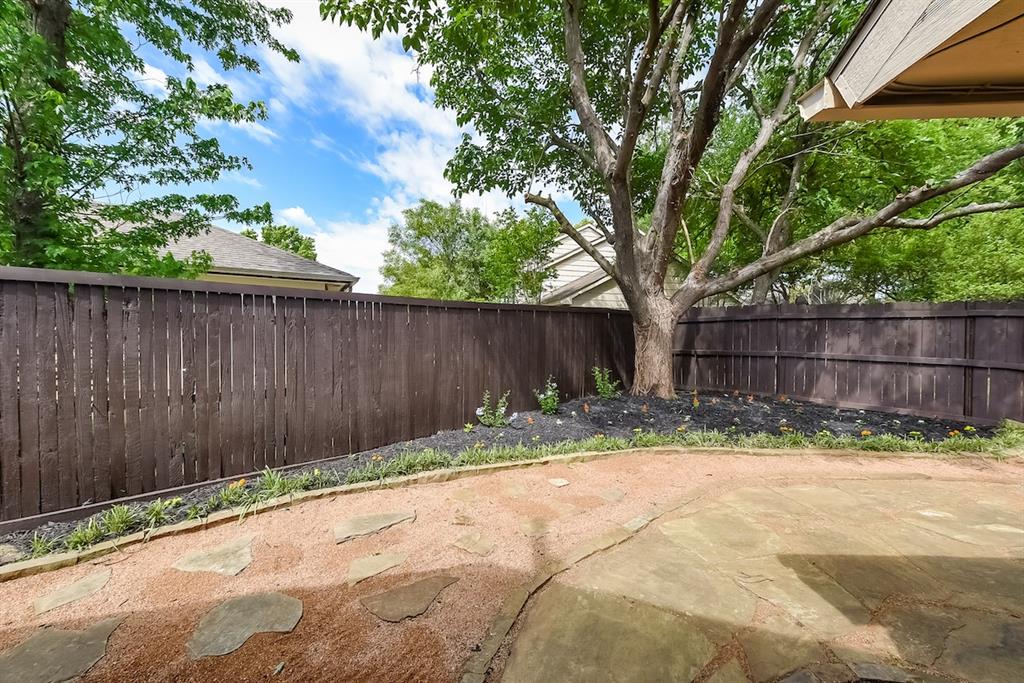 Collin Square Ph I - Residential Lease