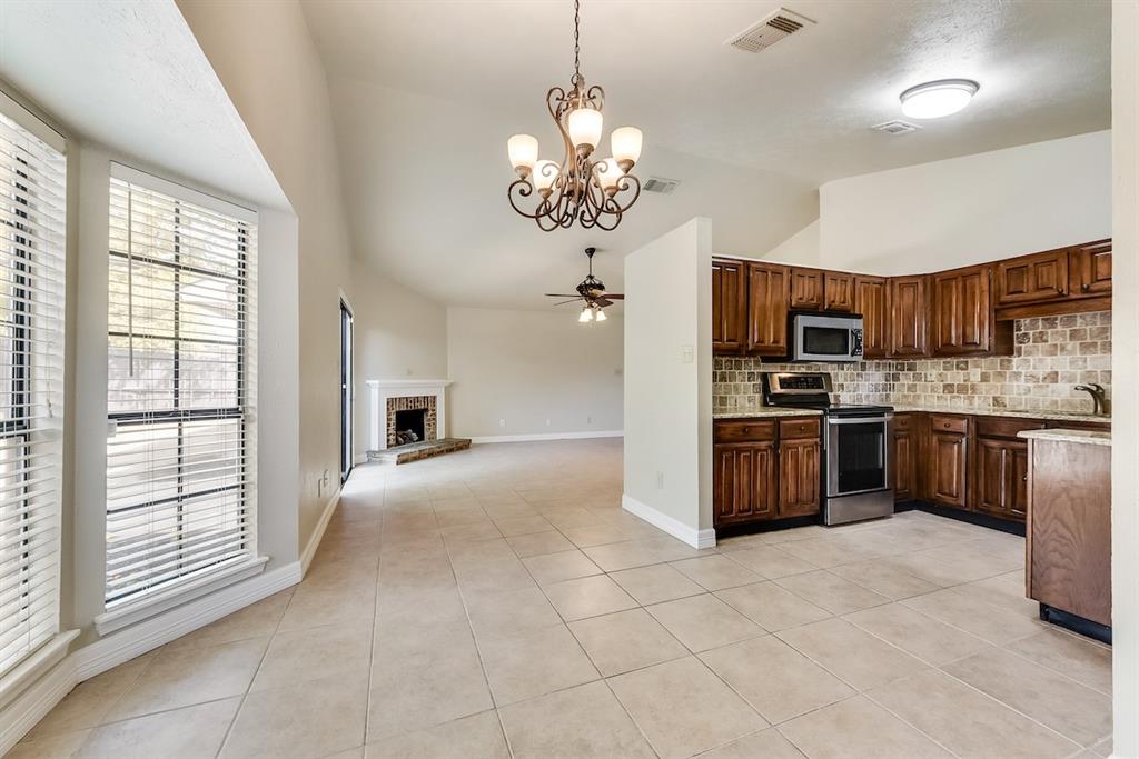 Collin Square Ph I - Residential Lease