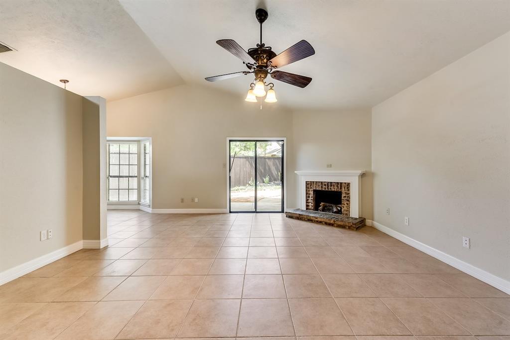 Collin Square Ph I - Residential Lease