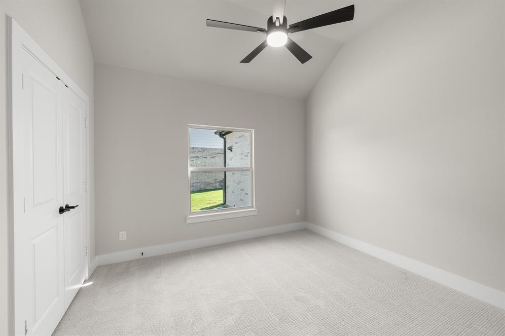7104 Seagrove Court
