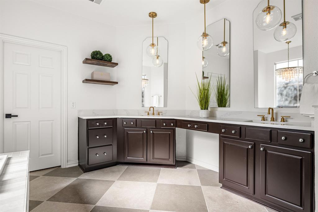 Hollows Northlake Woodlands - Residential