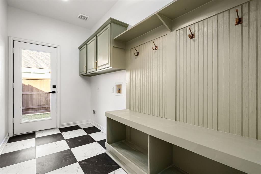 Hollows Northlake Woodlands - Residential