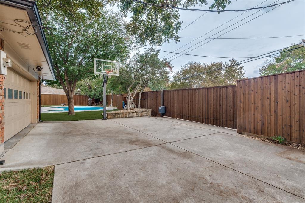 Schreiber Manor 04 Inst - Residential