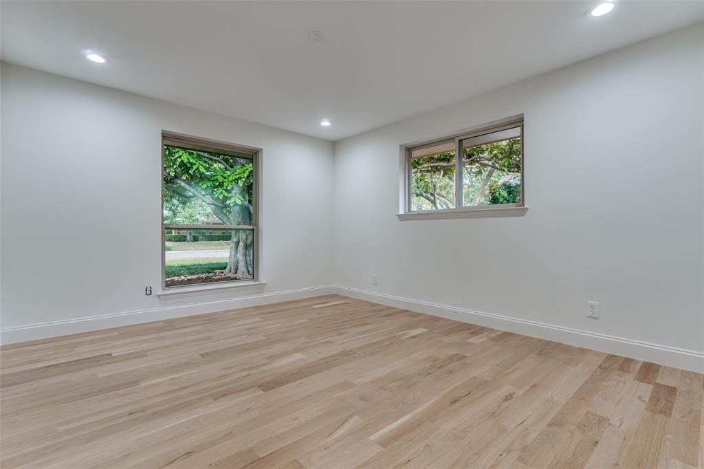 Schreiber Manor 04 Inst - Residential