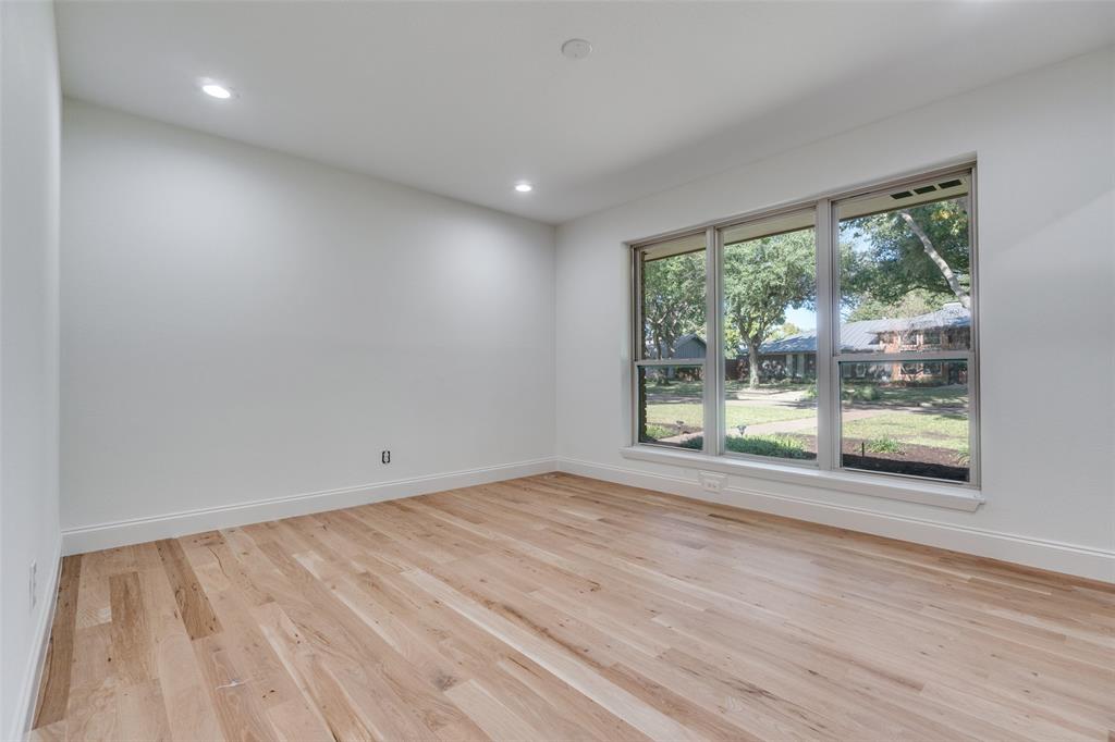 Schreiber Manor 04 Inst - Residential