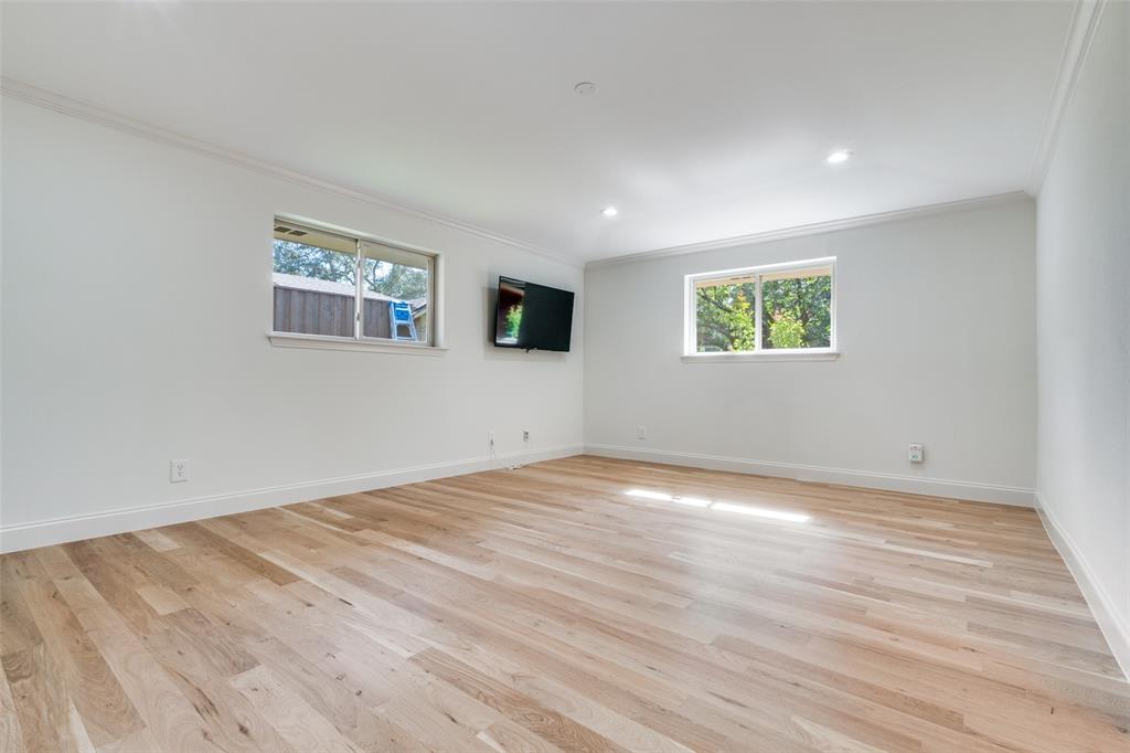 Schreiber Manor 04 Inst - Residential