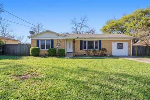Photo of 12565 Pioneer Drive, Tyler, TX 75704 (MLS # 21211310)